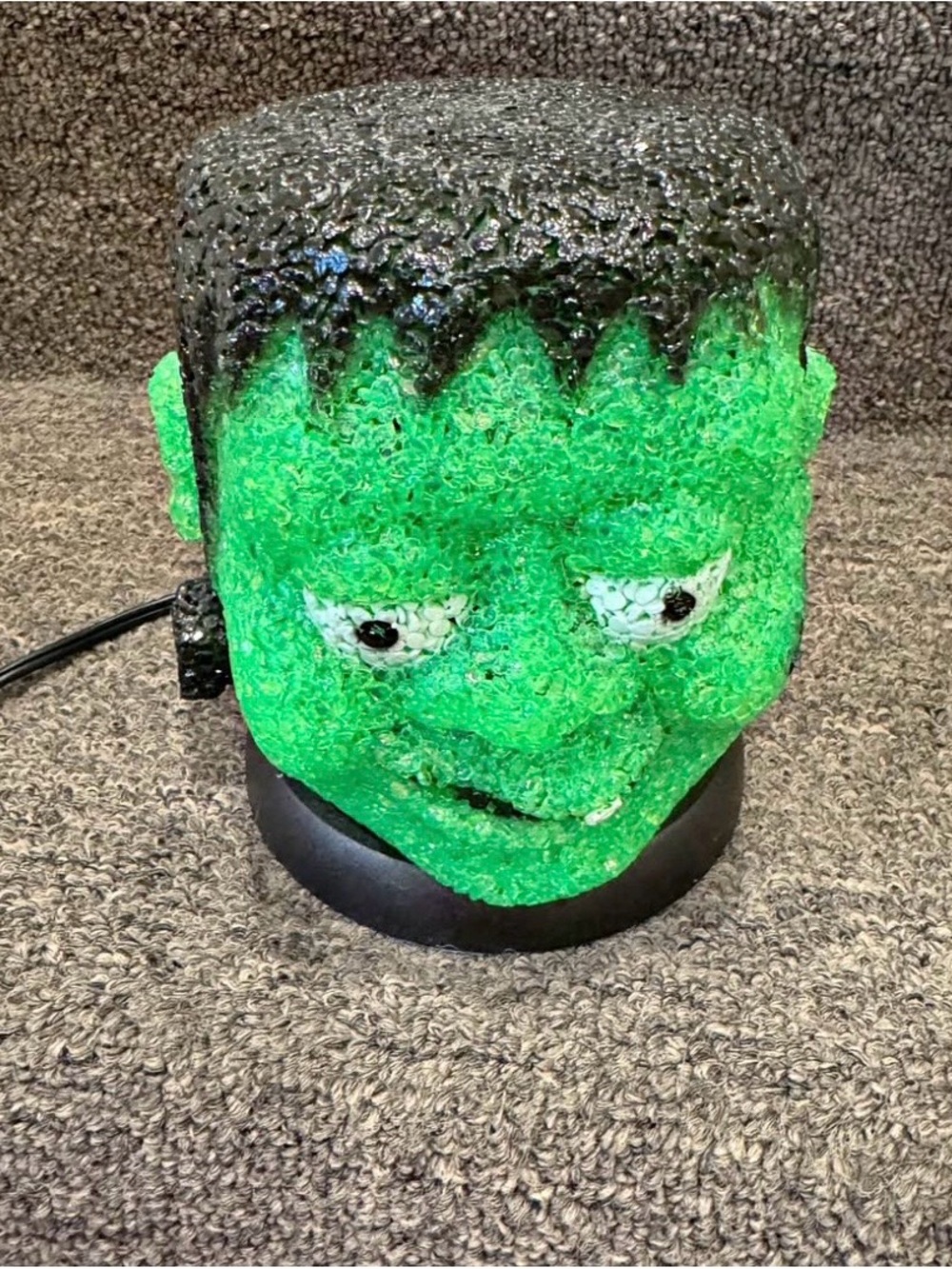 Lighted Frankenstein Halloween 🎃 decoration 🔌 plugs in to socket to light 💡